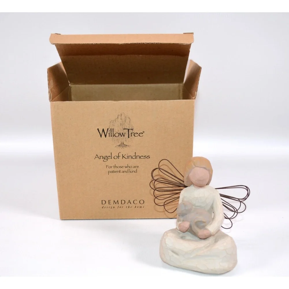 Willow‎ Tree  ANGEL OF KINDNESS Figurine Girl Holding a Cat 3